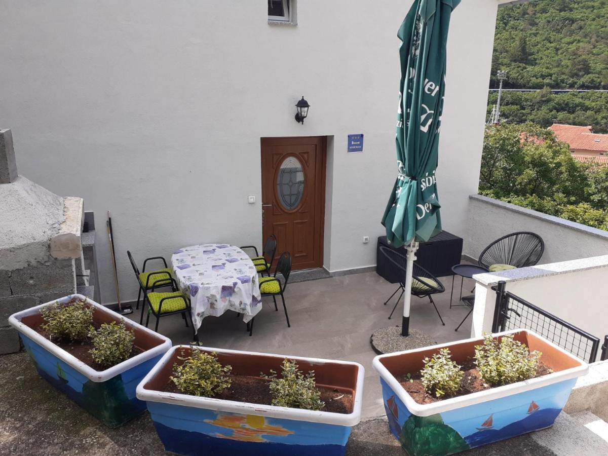 Apartman Sunset Plomin Exterior photo
